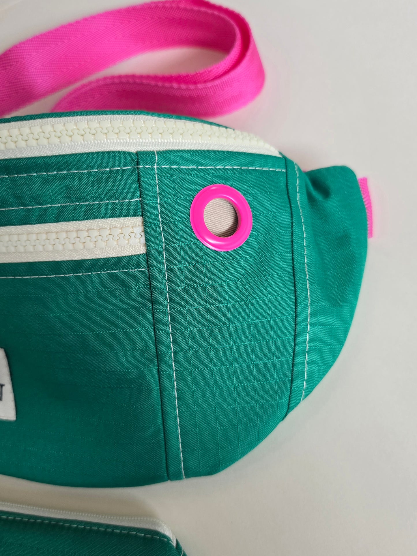Sac banane Suzy imperméable vert