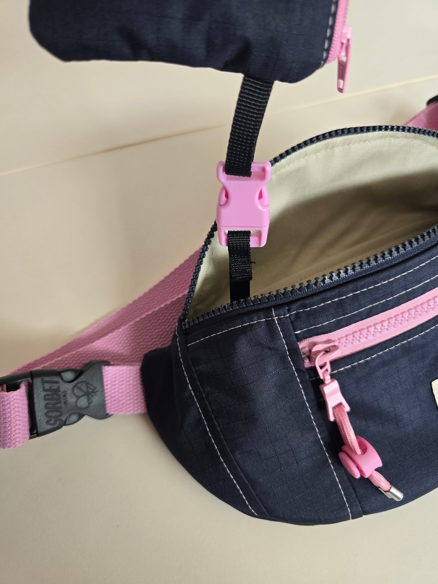 Sac banane Suzy imperméable bleu