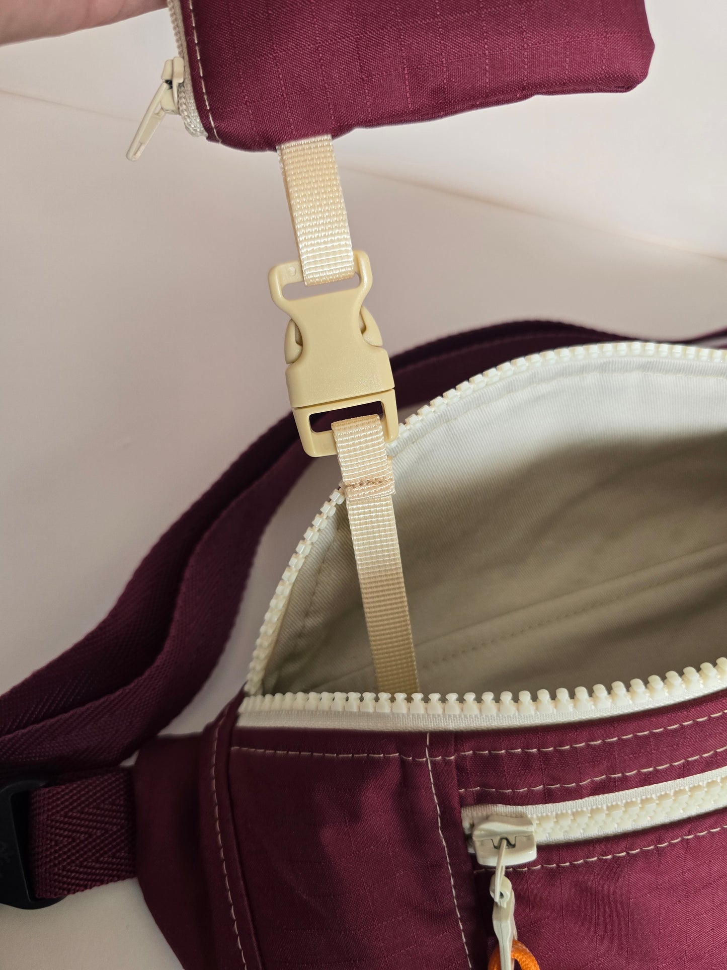 Sac banane Suzy imperméable bordeaux