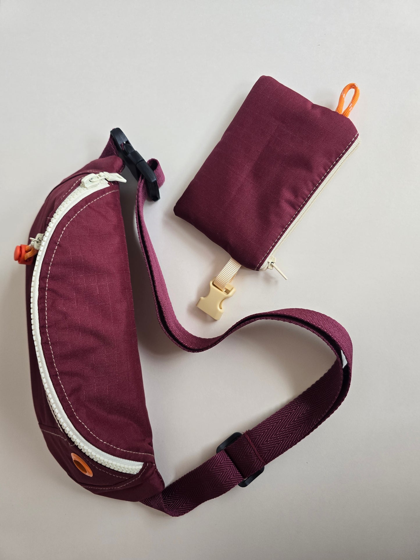 Sac banane Suzy imperméable bordeaux