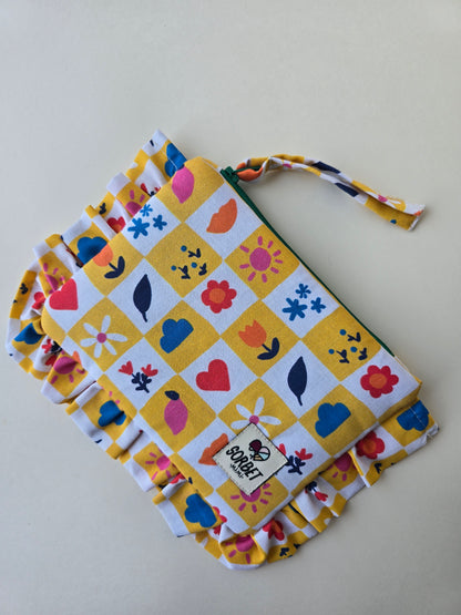 Petite pochette à volant